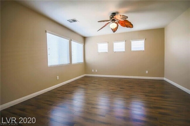 Building Photo - 9242 Grassy Weep Ct