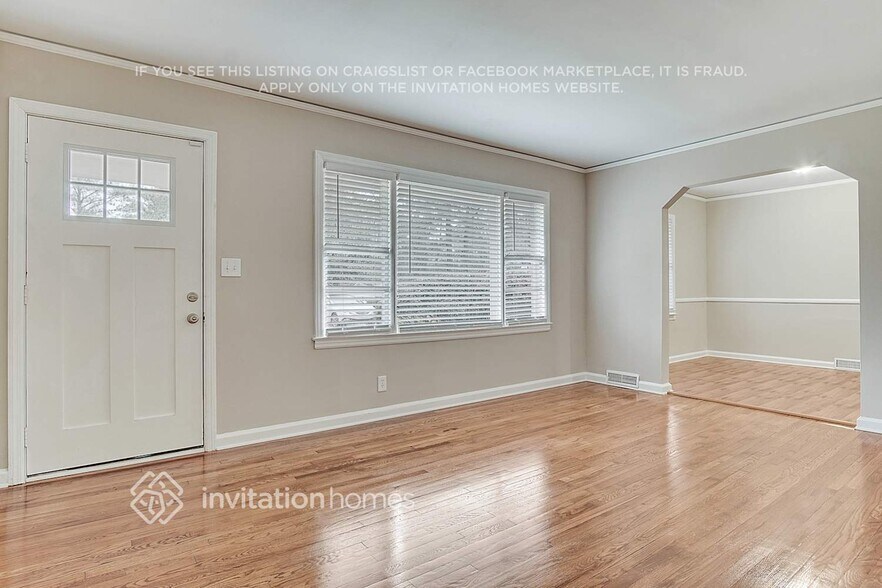 Building Photo - 2430 Mark Dr