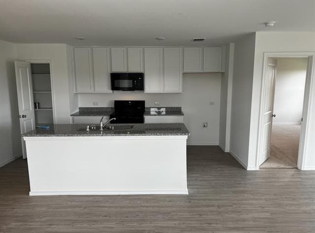 Building Photo - 302 Mahogany Ln
