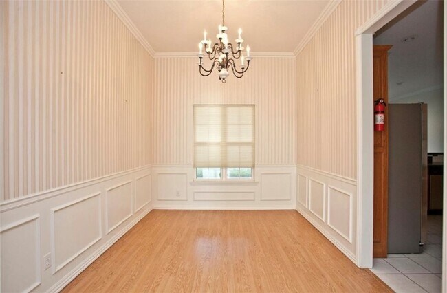 Building Photo - 310 Old Forge Dr