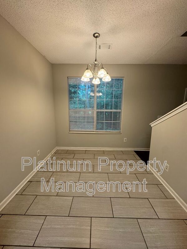 Building Photo - 2262 Charleston Pointe SE