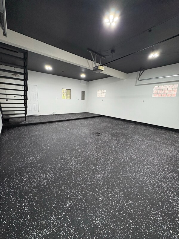 Building Photo - 2044 Arcola St
