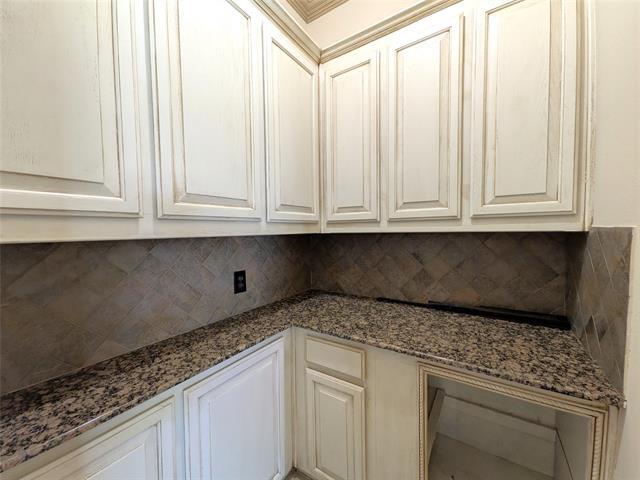 Building Photo - 2137 Langdon Dr