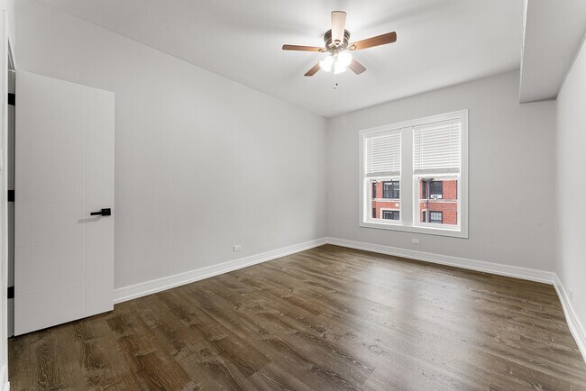 Building Photo - 6106 N Winthrop Ave