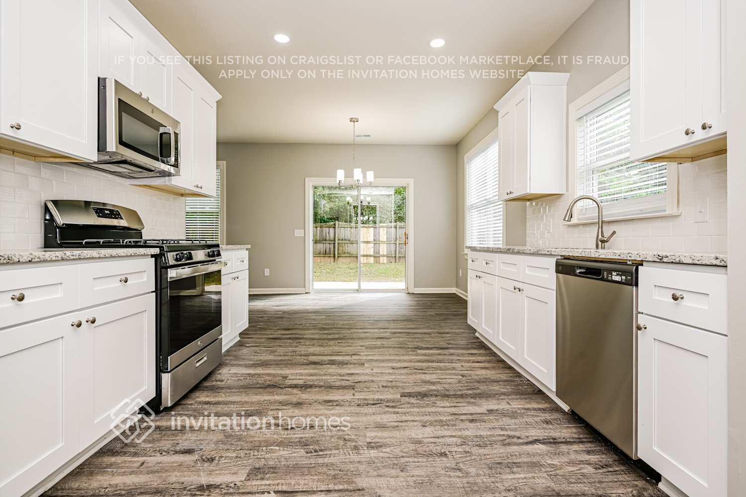 Building Photo - 2812 Harcourt Dr