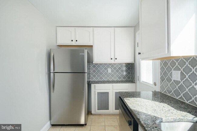 Building Photo - 4317 Pechin St