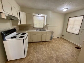 Building Photo - 2763 Emerald Dr