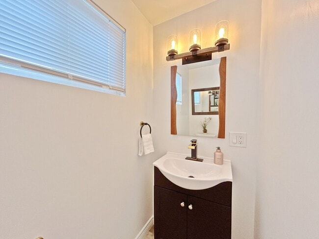 Building Photo - 5288 Santa Margarita St