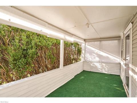 Building Photo - 1879 Greensburg Rd