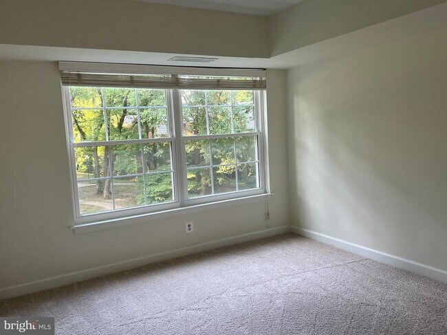 Building Photo - 7651 Tremayne Pl