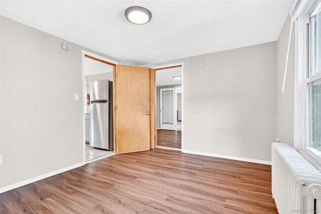 Building Photo - 109 Broadway