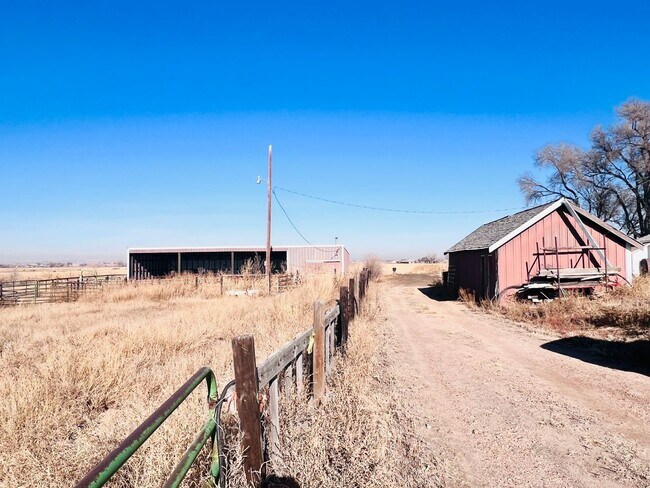 Building Photo - 15892 Co Rd 40