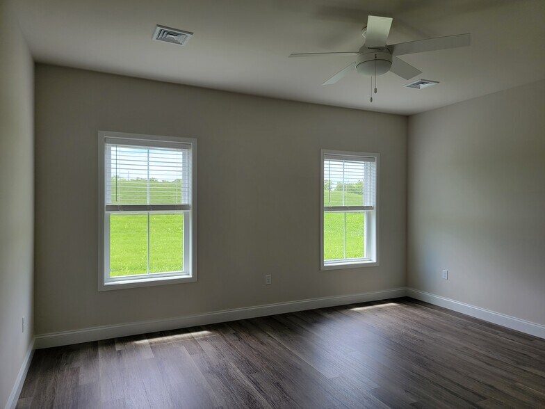 Building Photo - 226 Millard Dr