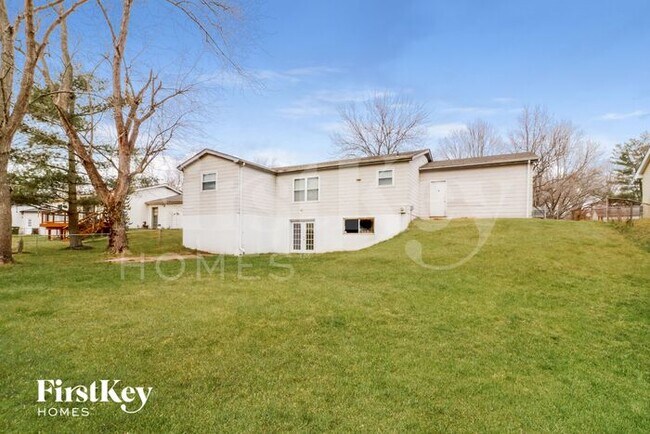 Building Photo - 6208 Silver Fox Dr