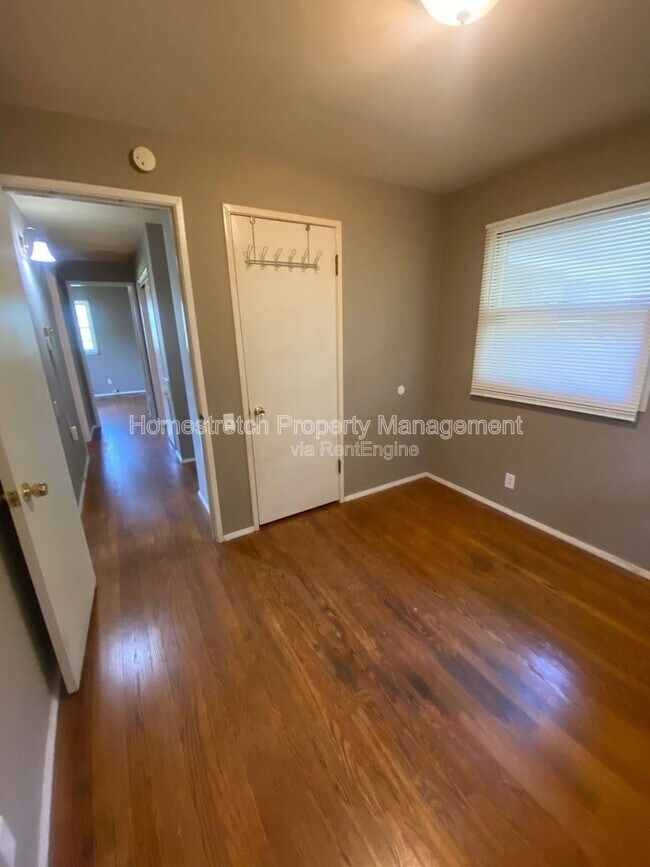 Building Photo - 2220 Argo Dr