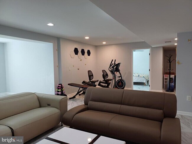 Building Photo - 25501 Emerson Oaks Dr
