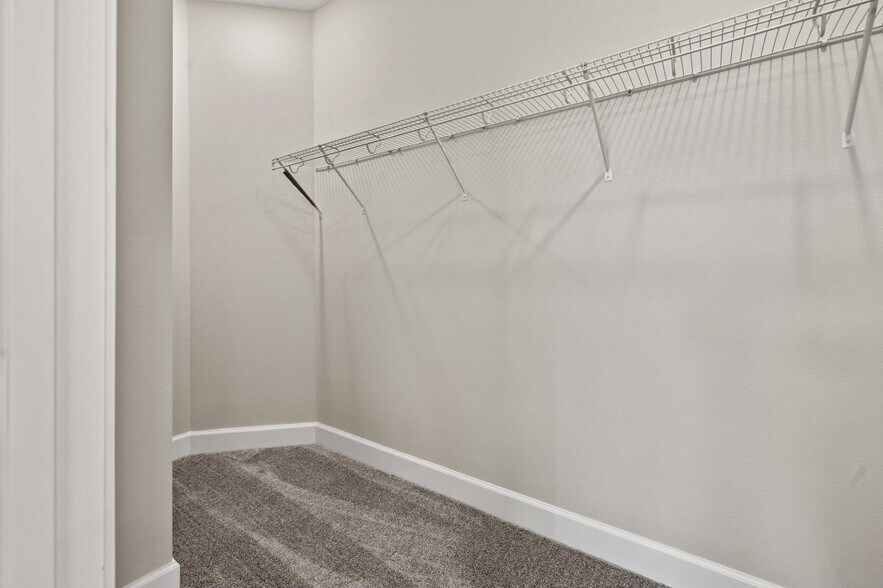 Building Photo - 3040 Formia Ct