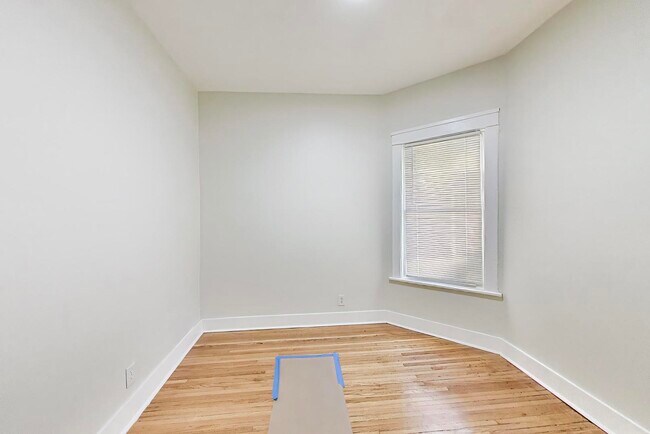 Building Photo - 43 N Menard Ave