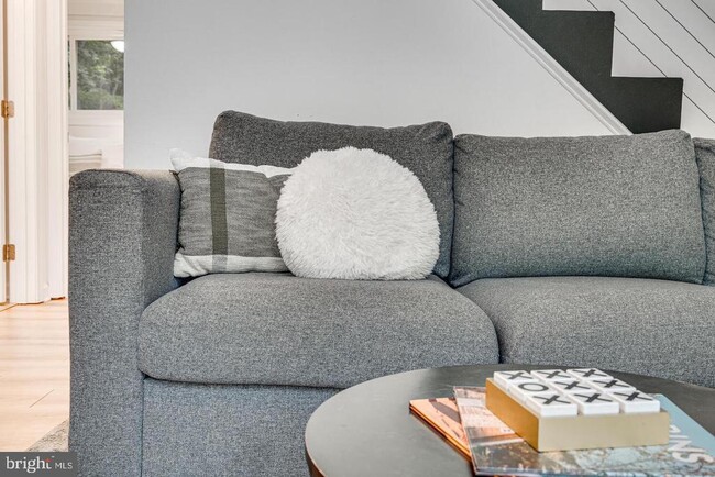 Building Photo - 241 Wildcat Dr