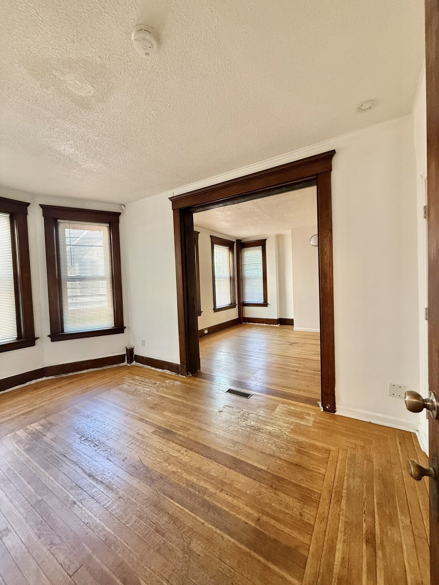Building Photo - 322 Edgewood Ave