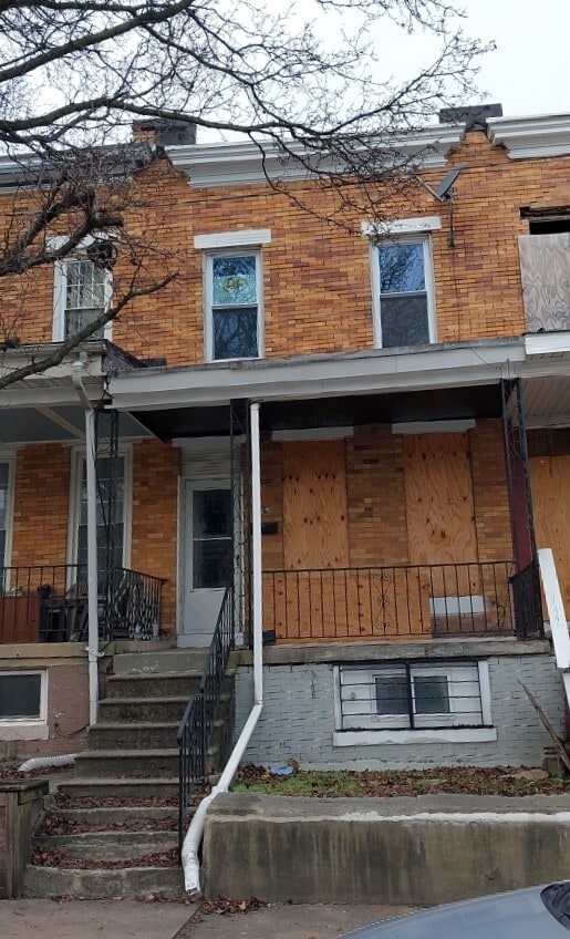 Building Photo - 2106 Sidney Ave