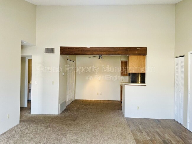 Building Photo - 3318 S Ammons St