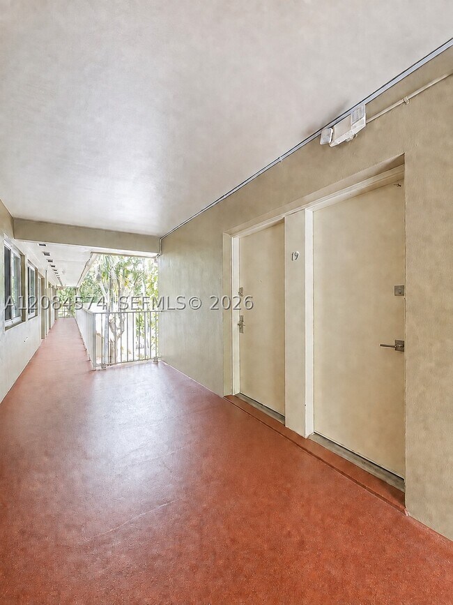 Building Photo - 6330 SW 79th St