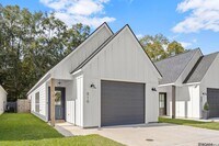 Building Photo - 810 S Audubon Pl Ave