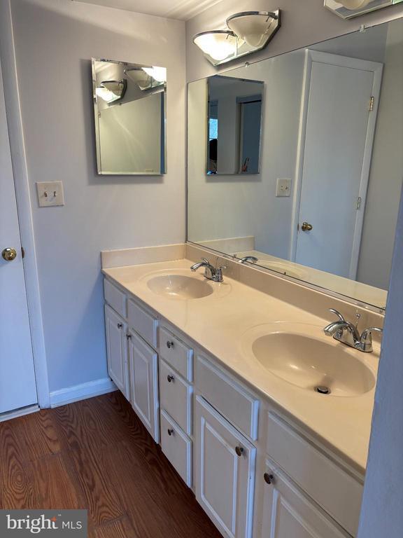 Building Photo - 2718 Hunters Gate Terrace