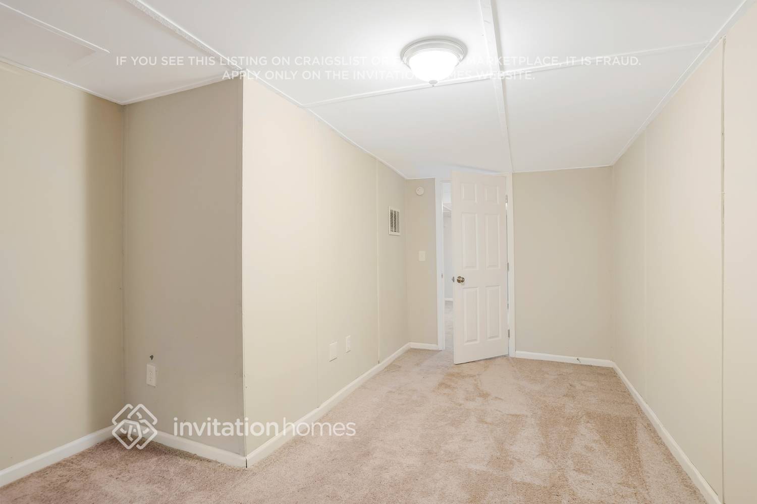 Building Photo - 2957 Belvedere Ln