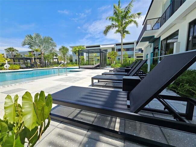 Building Photo - 4400 Sunrise Blvd