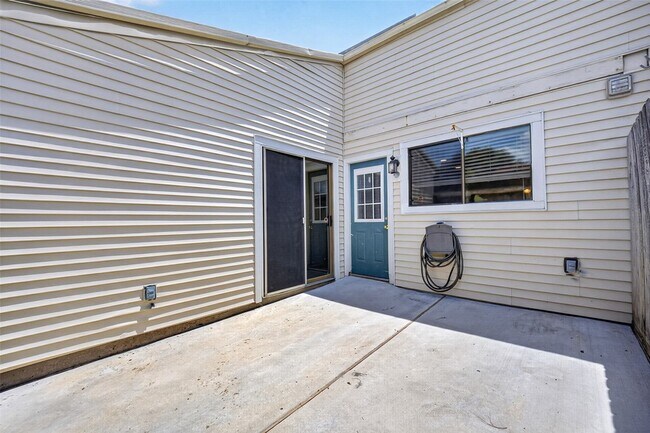 Building Photo - 6401 Deihl Rd