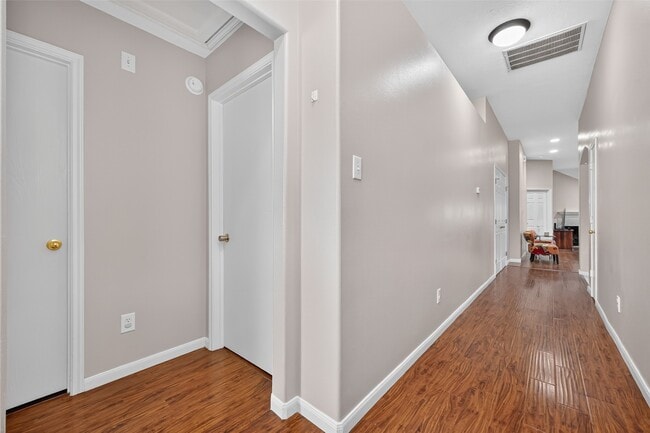 Building Photo - 21539 Olympic Forest Dr