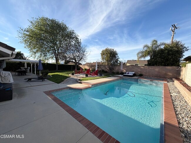 Building Photo - 13389 Vista Levana Dr