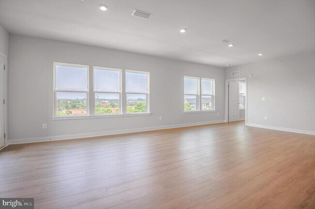 Building Photo - 4399 Peach Lily Ln