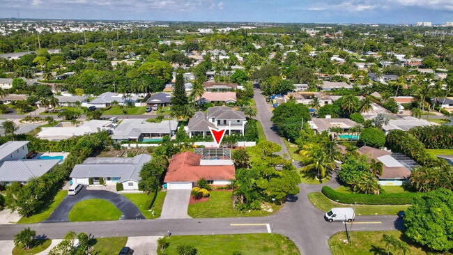 Building Photo - 905 Sunset Rd