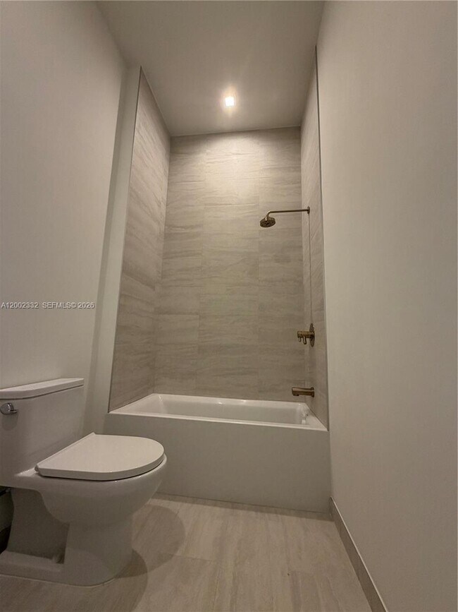 Building Photo - 77 SE 5th St