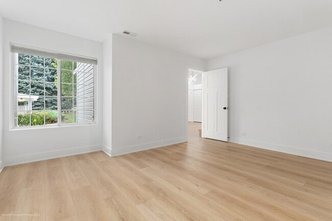 Building Photo - 372 Windsong Ct