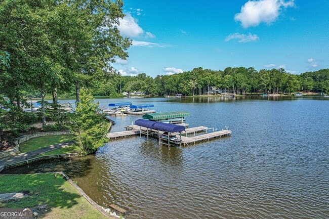 Building Photo - 375 Arrowhead Trail