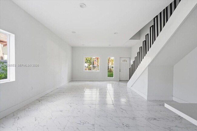 Building Photo - 1126 NW 28 Unit 1126, Miami, FL 33127