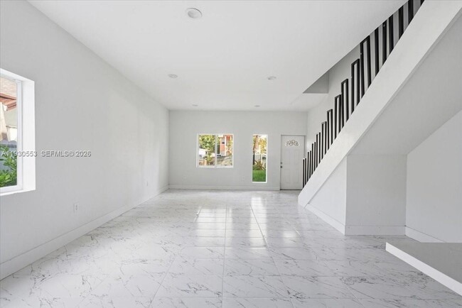 Building Photo - 1126 NW 28th St