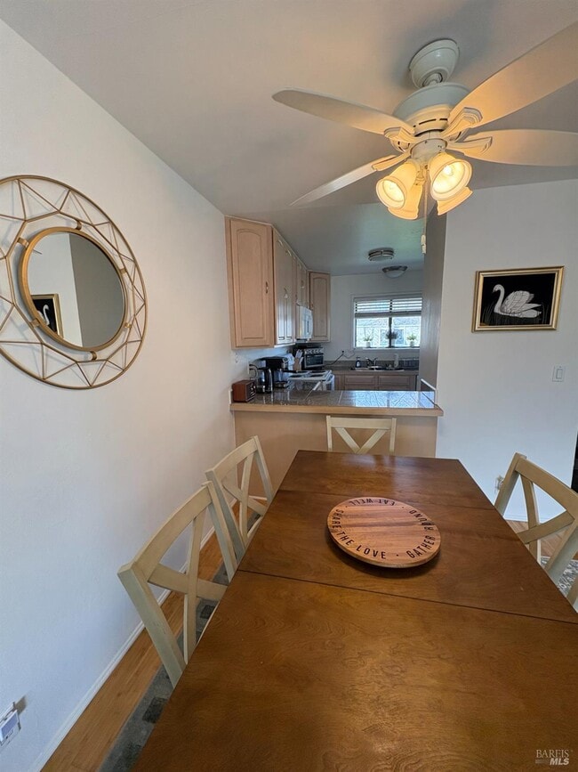 Building Photo - 900 Southampton Rd