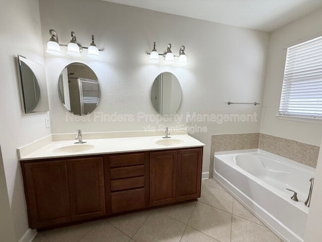 Building Photo - 12249 Linden Tree Ct