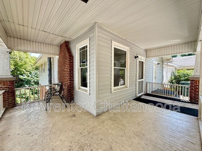 Building Photo - 112 S Seminole Dr