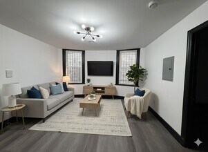 Building Photo - 910 S 18th St