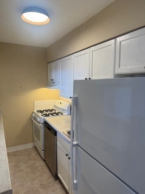 Building Photo - 10 Crescent Dr