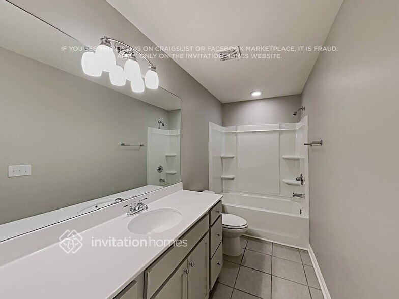 Building Photo - 555 S Fortune Way