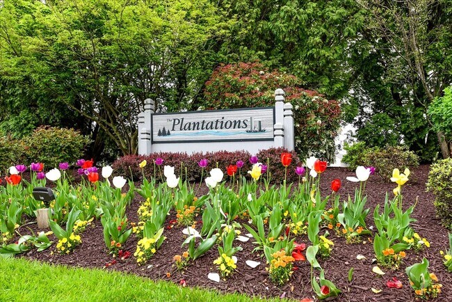 Building Photo - Yearly Rental: Convenient Location: 3-Bedroom, 2-Bath Condo in The Plantations, Lewes. $1,995/mon...