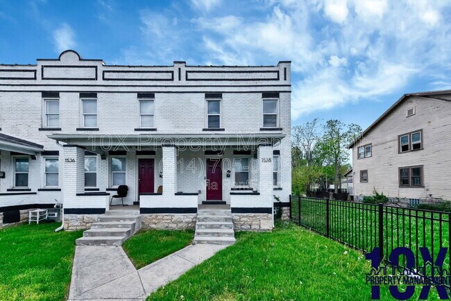 Building Photo - 1538 E Livingston Ave