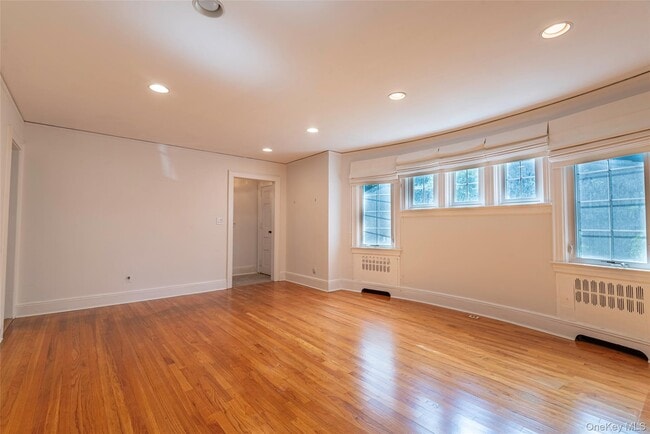 Building Photo - 11 4th Rd